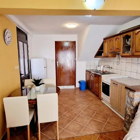 Apartman Luka Apartment